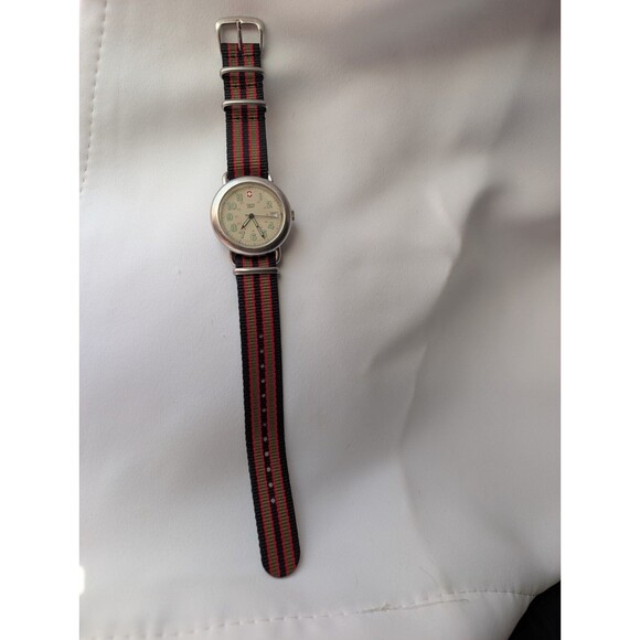 Vintage Victorinox Swiss Army Cavalry Field Watch - New Battery & NATO Strap main image 10